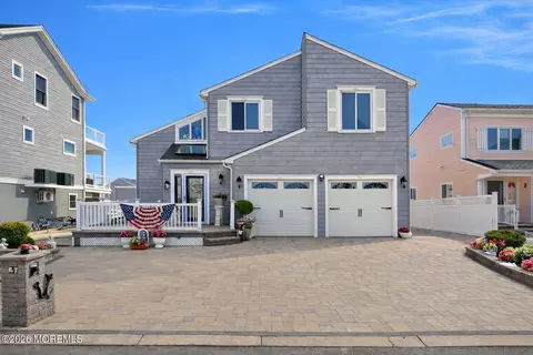 47 Henry Dr, Manahawkin, NJ 08050