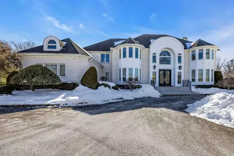 4 Rivers Edge Dr, Colts Neck, NJ 07722