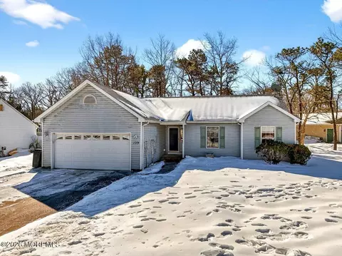 129 Yeoman Rd, Manahawkin, NJ 08050
