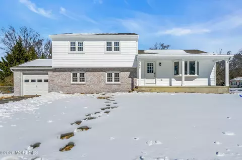 568 Flock Rd, Hamilton Square, NJ 08690