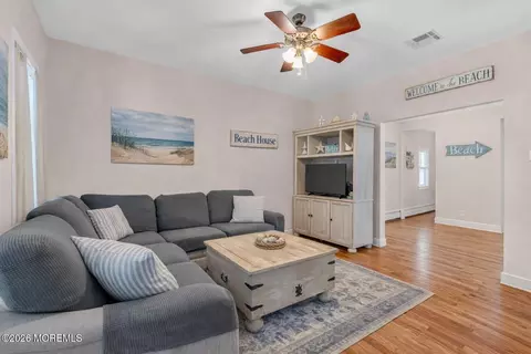 6 Beach St, Sea Bright, NJ 07760 photo 12