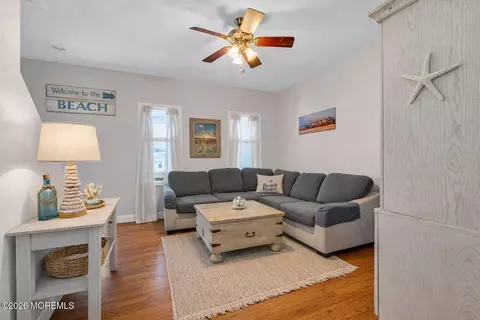 6 Beach St, Sea Bright, NJ 07760 photo 9