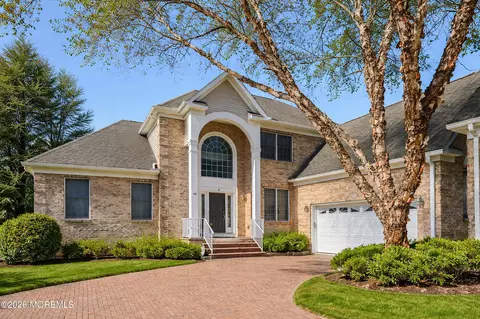 48 Starr Ct, Atlantic Highlands, NJ 07716