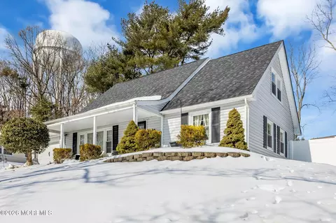 99 Idlebrook Ln, Aberdeen, NJ 07747