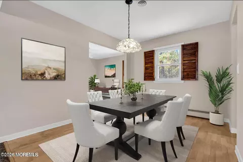 37 Zeeland Dr, Toms River, NJ 08753