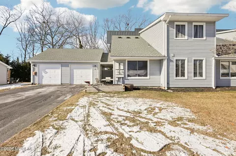 38 Amy Ct #1301, Brick, NJ 08724