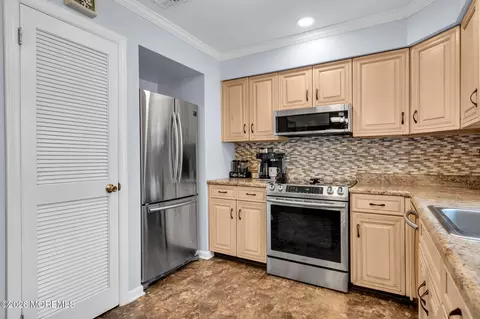 Kitchen - 306 4th St, Waretown, NJ 08758 photo 3 of 4