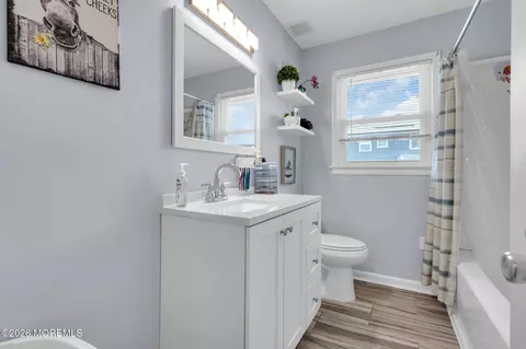 Bath - 306 4th St, Waretown, NJ 08758 photo 1 of 1