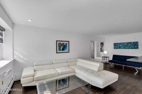 1706 Park Ave #2D, Asbury Park, NJ 07712