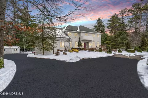 7 Koala Ct, Colts Neck, NJ 07722