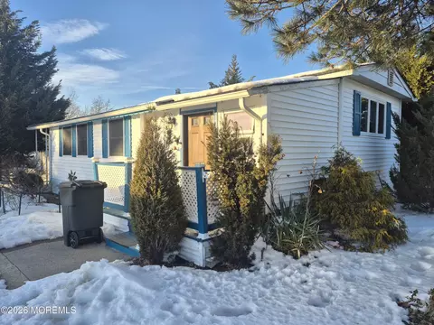 1881 W Route 37 W #287, Manchester, NJ 08759
