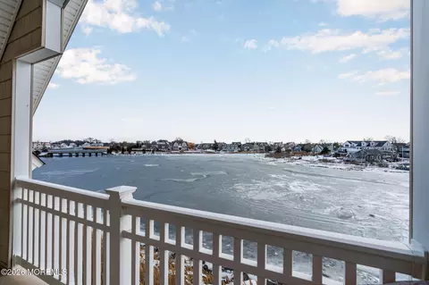 View/Area - 10 Waters Edge, Brielle, NJ 08730 photo 4 of 11