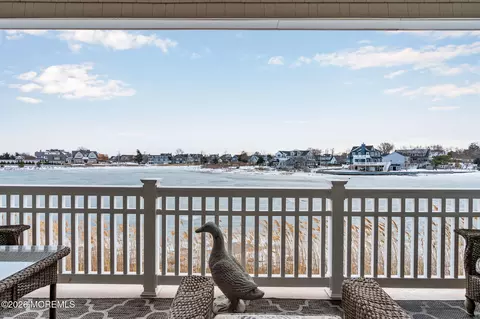 Exterior - 10 Waters Edge, Brielle, NJ 08730 photo 2 of 9