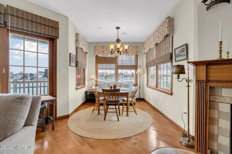 Dining - 10 Waters Edge, Brielle, NJ 08730 photo 3 of 4