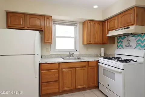 639 E Bayview Ave, Ocean Gate, NJ 08740 photo 12