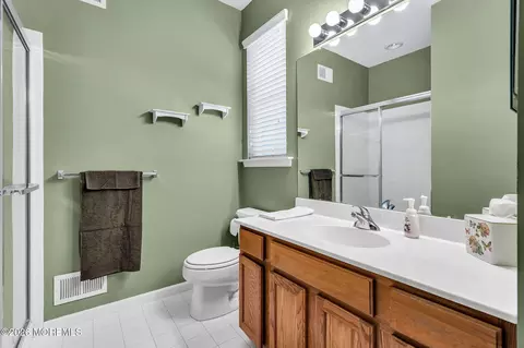 Bath - 2 Oak Tree Ct, Whiting, NJ 08759 photo 1 of 2