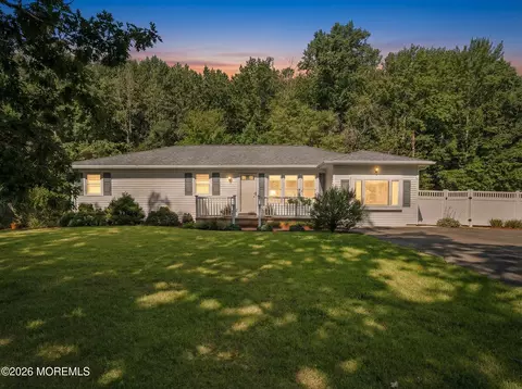 19 Highbridge Rd, New Egypt, NJ 08533
