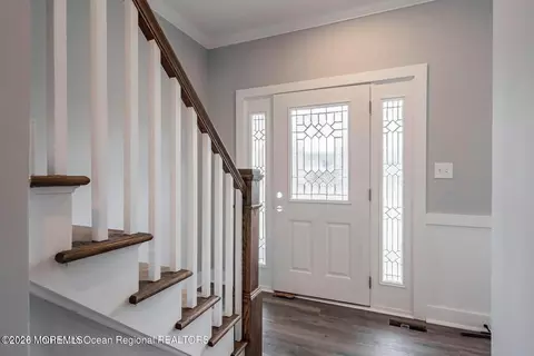 751 Leeward Ave, Beachwood, NJ 08722