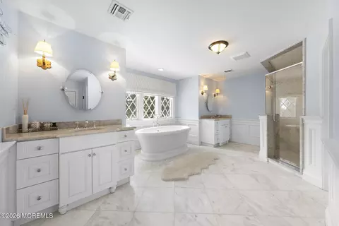 Bath - 94 Ridge Rd, Rumson, NJ 07760 photo 2 of 5