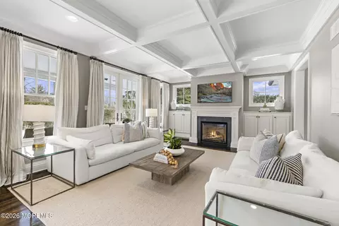 Living - 94 Ridge Rd, Rumson, NJ 07760 photo 1 of 2