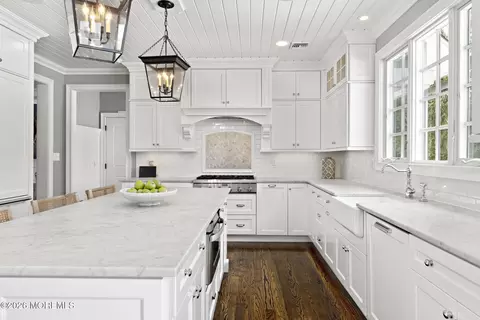 Kitchen - 94 Ridge Rd, Rumson, NJ 07760 photo 3 of 4