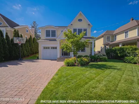 86 Lafayette St, Rumson, NJ 07760
