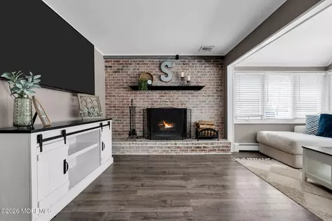 Living - 1406 Edgemere Rd, Wall, NJ 07719 photo 2 of 2