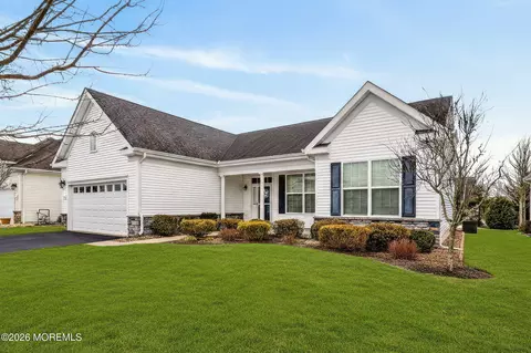 10 Norwalk Ln, Barnegat, NJ 08005