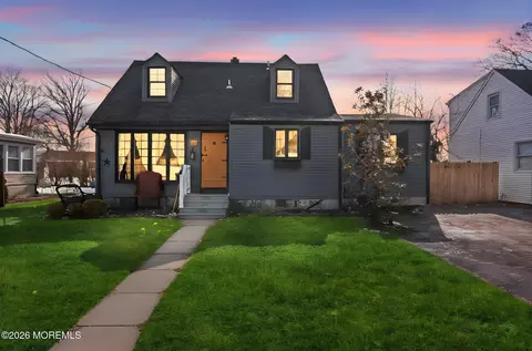 37 Waldron Rd, Allentown, NJ 08501