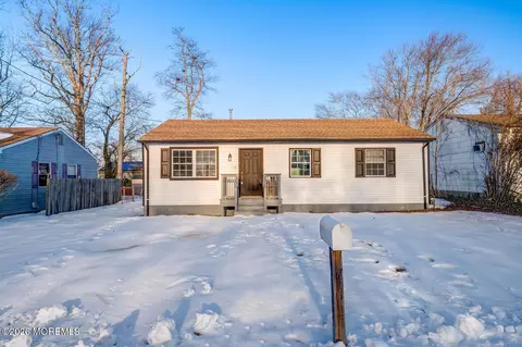 118 Lake Deerbrook Dr, Little Egg Harbor, NJ 08087