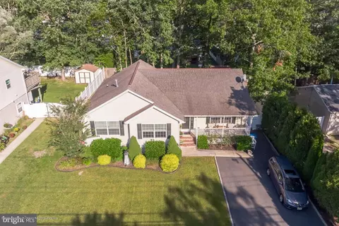491 Lighthouse Dr, Manahawkin, NJ 08050
