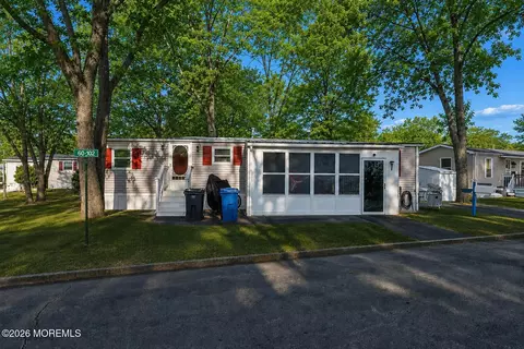 57 Roberts Rd, Toms River, NJ 08755