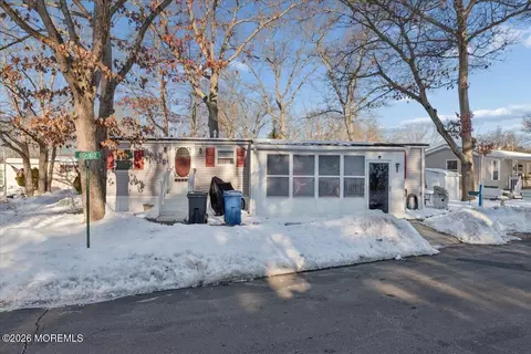 57 Roberts Rd, Toms River, NJ 08755