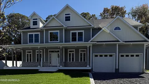 825 Naryshkin Way, Toms River, NJ 08753