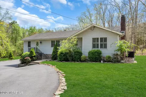 86 Cox Cro Rd, Toms River, NJ 08755