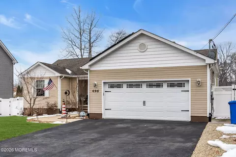 496 Lighthouse Dr, Manahawkin, NJ 08050