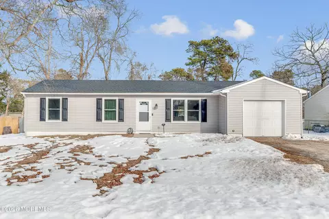 12 Akwaala Trl, Browns Mills, NJ 08015