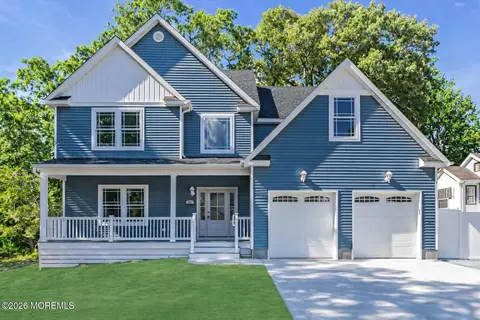 570 Tremont St, Bayville, NJ 08721