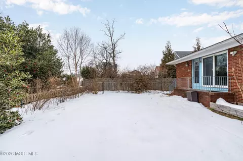 Exterior - 218 Beach Ave, Leonardo, NJ 07737 photo 3 of 3