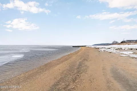 View/Area - 218 Beach Ave, Leonardo, NJ 07737 photo 2 of 5