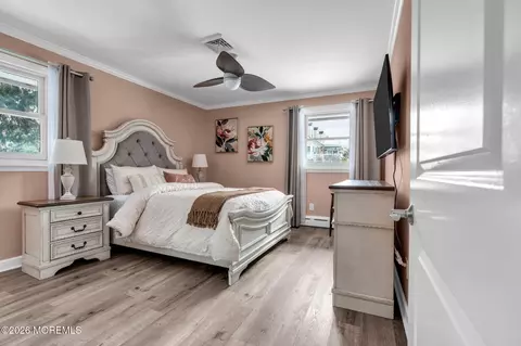 Bedroom - 218 Beach Ave, Leonardo, NJ 07737 photo 1 of 3