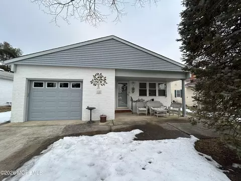 115 Cabrillo Blvd, Toms River, NJ 08757