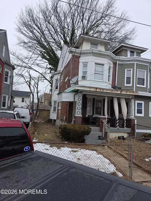 175 Division St, Trenton, NJ 08611