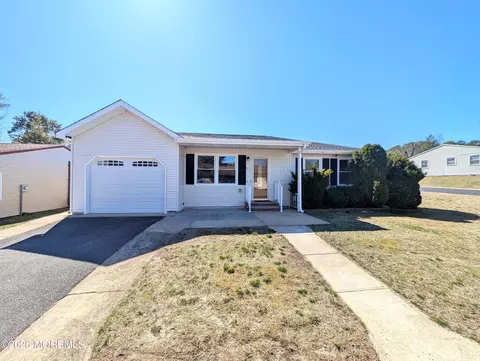 25 Churchill Rd, Whiting, NJ 08759