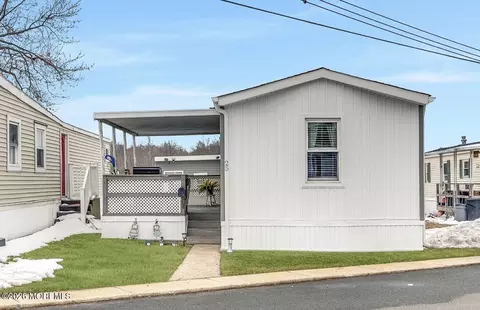 25 Bayshore Mobile Mnr, Hazlet, NJ 07730