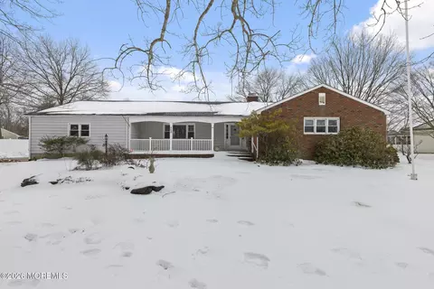 568 Shrewsbury Ave, Oceanport, NJ 07757