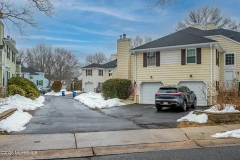 3701 James Ct, Middletown, NJ 07748