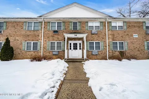 26 Windsor Ter #E, Freehold, NJ 07728