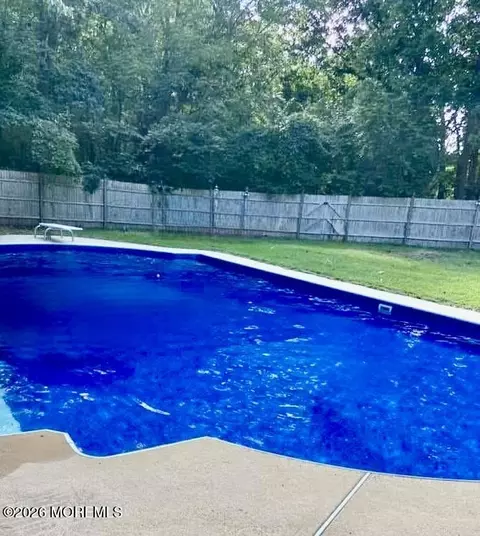889 Pinehurst Rd, New Egypt, NJ 08533