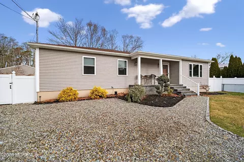 1660 Joffre Rd, Forked River, NJ 08731